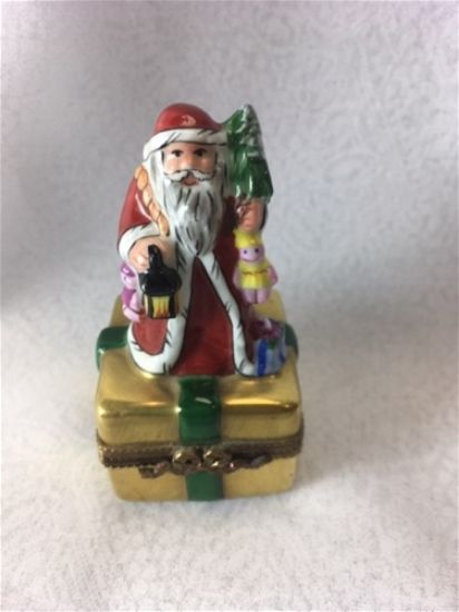 Picture of Limoges Santa with Tree on Gold Gift  Box with Cat