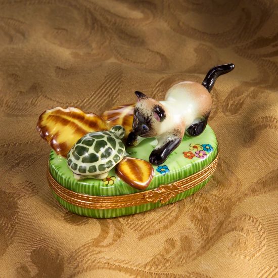 Picture of Limoges  Siamese Cat  with Turtle Box