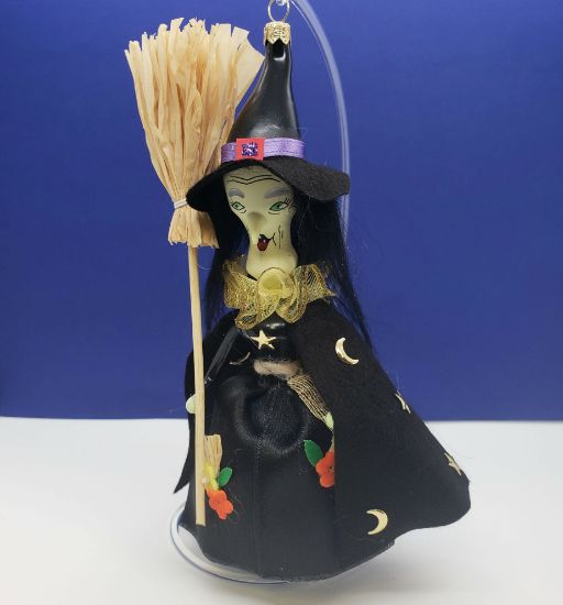 Picture of De Carlini Halloween Witch with Broom and Hat Ornament