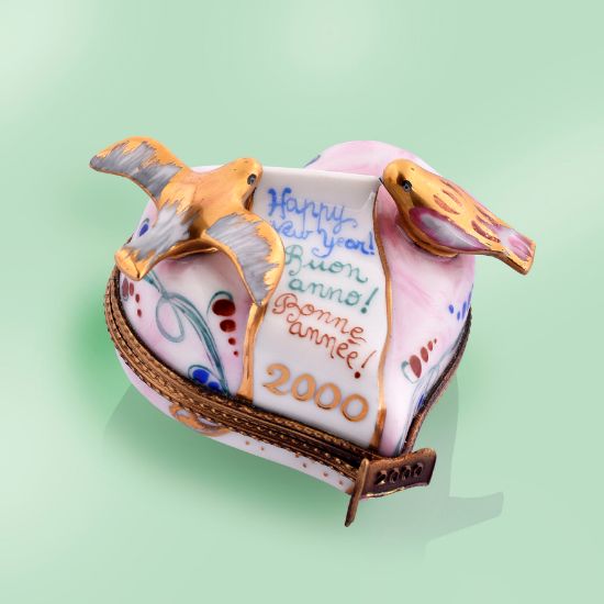 Picture of Limoges Year 2000 Heart Box with Doves