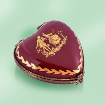 Picture of Burgundy Heart with Couple in Gold Box