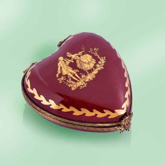 Picture of Burgundy Heart with Couple in Gold Box