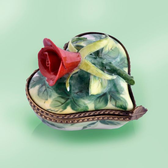Picture of Limoges Red Rose on Green Leaves Heart Box