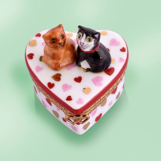 Picture of Limoges Brown and Black Cat on Heart Box with Hearts 