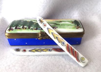 Picture of Limoges box with loose skiis