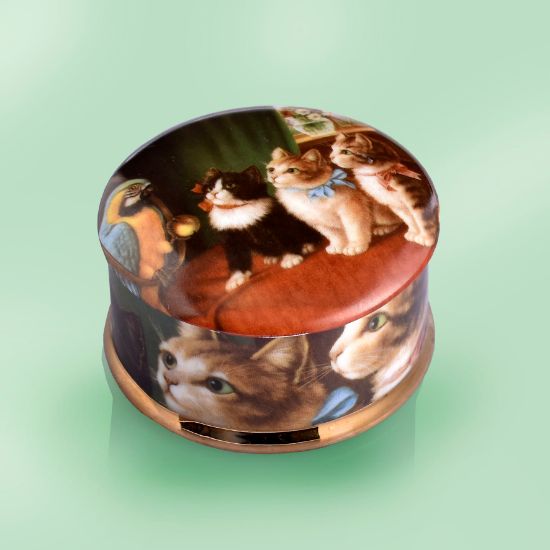Picture of Cats Painting Porcelain Trinket Box