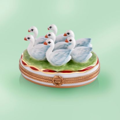 Picture of Limoges 7 Swans Swimming Box