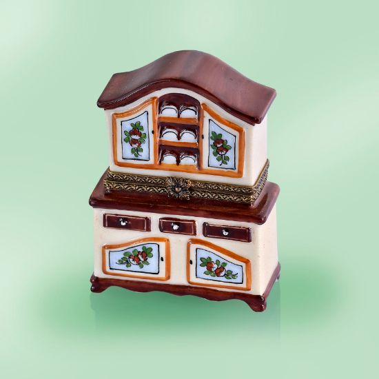 Picture of Limoges Dresser with Plates Box