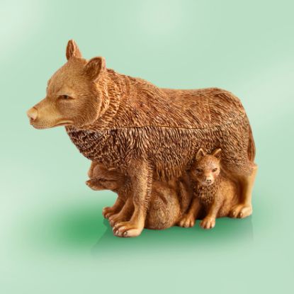 Picture of Wolf with Babies British Trinket Box