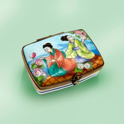 Picture of Limoges 2 Ladies in Oriental Garden