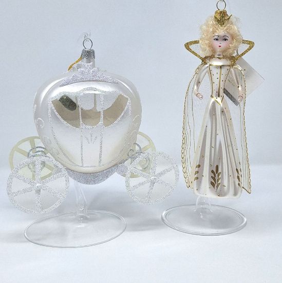 Picture of De Carlini White Cinderella and Carriage Set of 2 ornaments