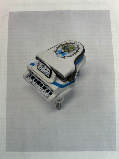 Picture of Limoges white piano with blue ribbon box