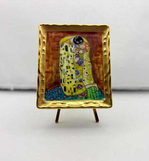 Picture of Limoges Klimt s Kiss Painting on Easel Box