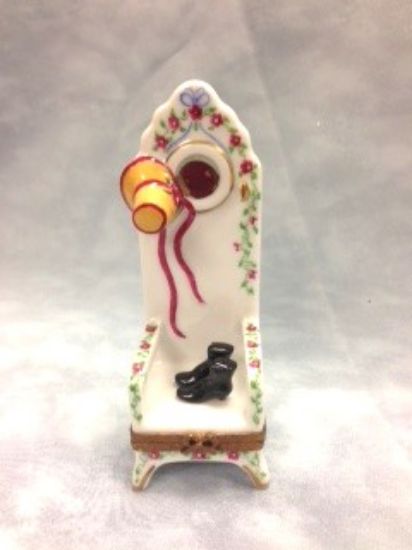 Picture of Limoges Dressing Chair Box