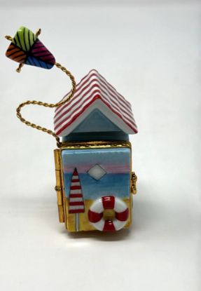 Picture of Limoges Beach Cabana with Kite Box