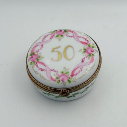 Picture of Limoges 50 Box with Roses and Ribbons